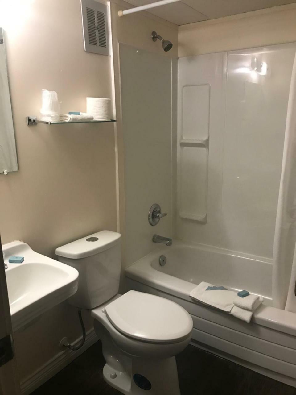 Oasis Hotel Cache Creek Zewnętrze zdjęcie