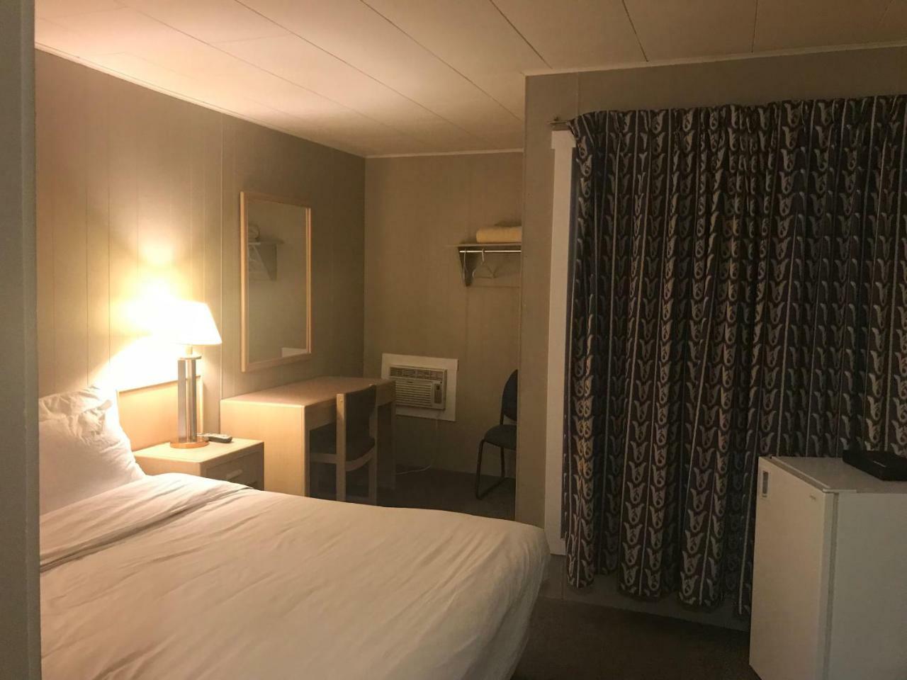 Oasis Hotel Cache Creek Zewnętrze zdjęcie